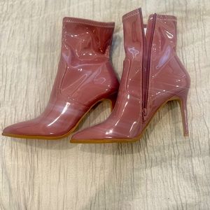 Brand New Steve Madden show booties